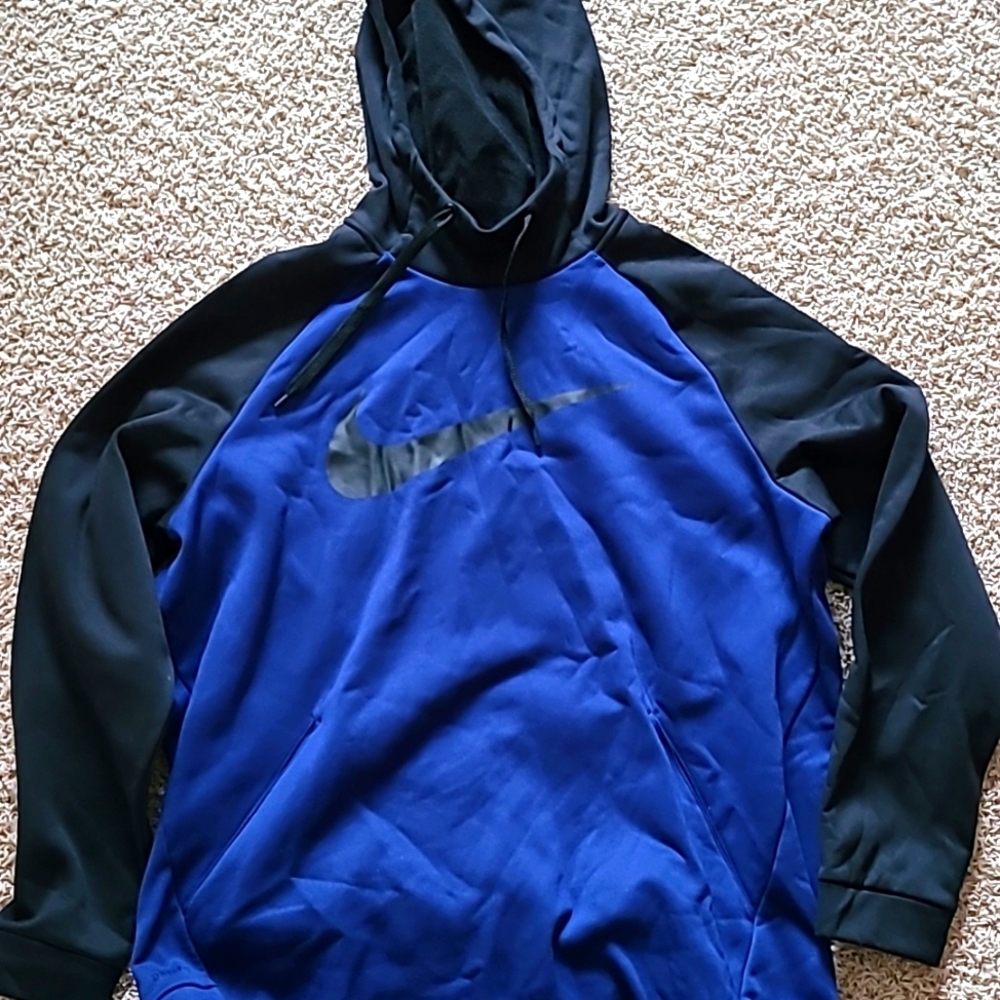 Nike sweatshirt